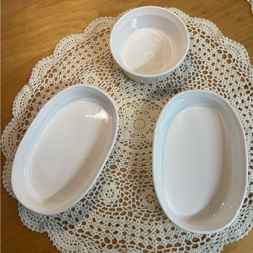Corningware White Oval and Round Serveware Set